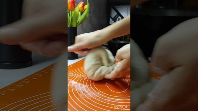 Когда не скучно - некогда скучать.