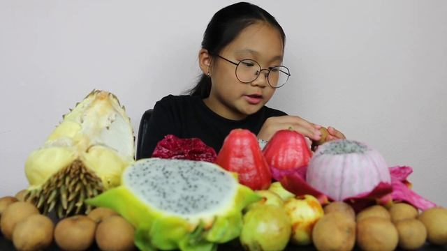 Exotic Fruits Mukbang DURIAN, DRAGON FRUIT, WATER APPLE, LONGAN++~ Cattuong смотреть онлайн