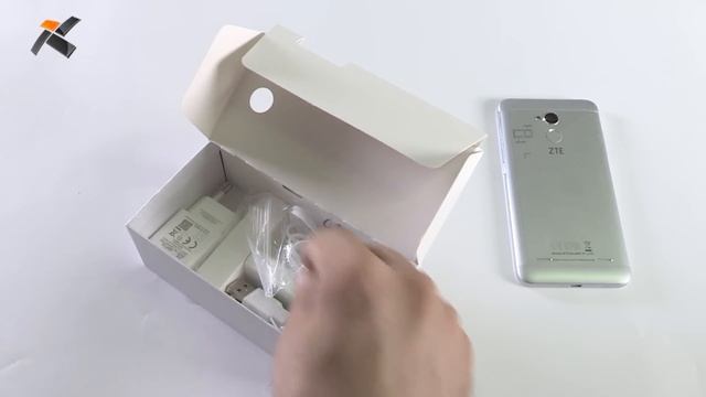 ZTE Blade V7 Lite - Kutu açılış videosu (Unboxing) смотреть онлайн