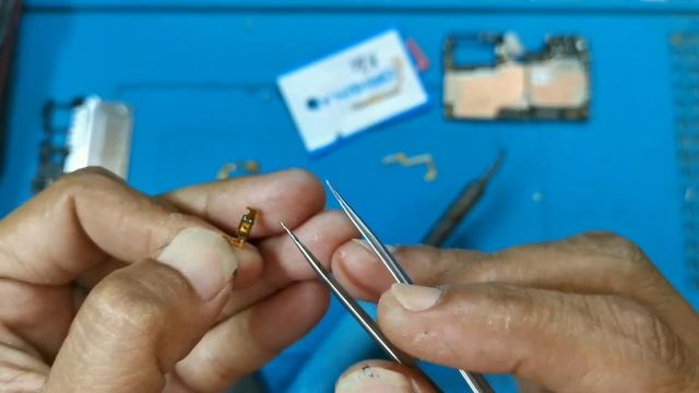 SERVIS HP OPPO A3S DI NYALAIN GAK MAU FIX JADI CUANKU смотреть онлайн