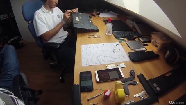Thinkpad T500 repair timelapse смотреть онлайн