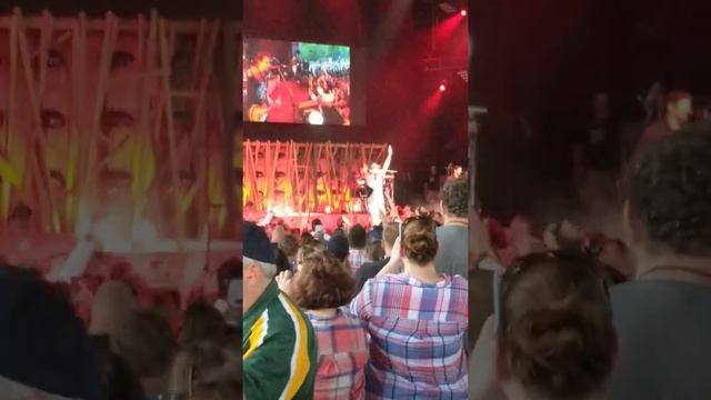 Dierks Bentley with Cole Swindell and Jon Pardi смотреть онлайн