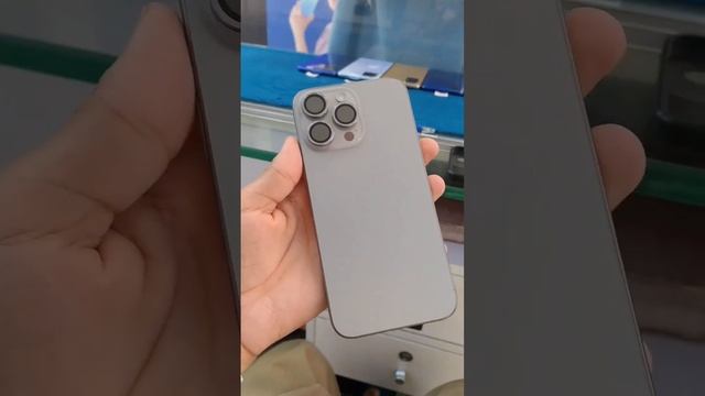 The iPhone 15 Pro Max Natural Titanium | First Impressions смотреть онлайн