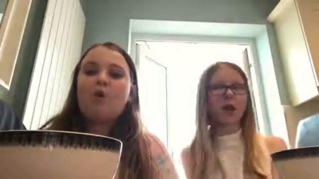 American candy taste test pt1 смотреть онлайн