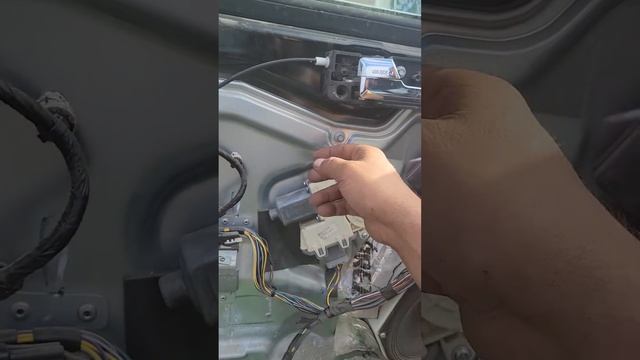 2007 Lincoln mkz window regulators replacement Pt 1 смотреть онлайн