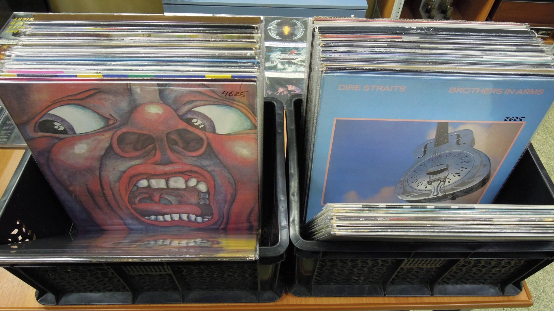 VINYL винил поступление 23 октября