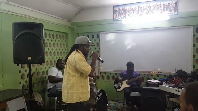RUACH RU - PON DI ENDZ - MICHAEL FABULOUS REHEARSAL #ruachru #pondiendz2019 смотреть онлайн