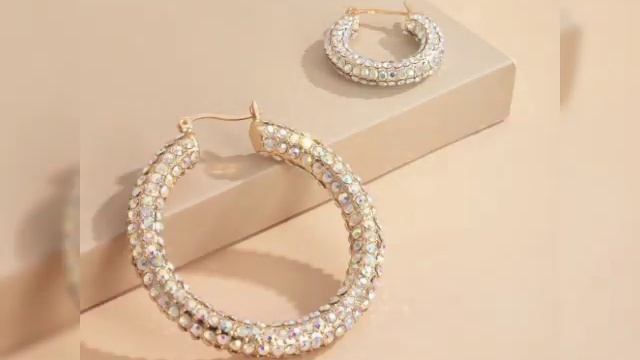 Welcome to Ubuntu Fashion. Check out Bangles & Earrings. please like also Subscribers. thank you) смотреть онлайн