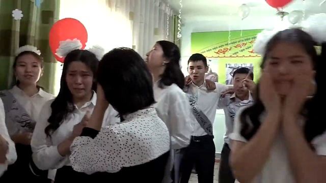 Т.Шадыханов атындагы инновациялык гимназия мектеби.2021-жыл БҮТҮРҮҮЧҮ смотреть онлайн