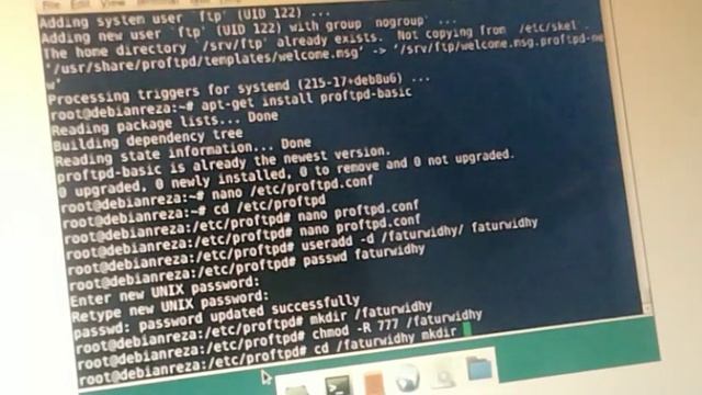CARA MENYETING FTP SERVER || LINUX DEBIAN 8 || DENGAN VIRTUALBOX смотреть онлайн