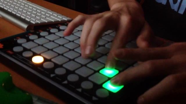 Skrillex First Of The Year Equinox LaunchPad смотреть онлайн