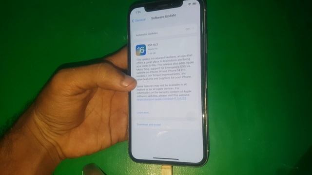 how to update your iPhone without iTunes / Without PC | Ios 16.2 ! смотреть онлайн
