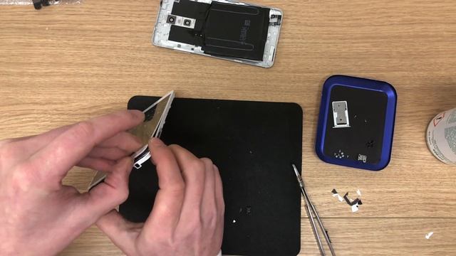 Video recovery of made by Apple iPhone 8 Plus. Manager try take out lcd no heating test 4 смотреть онлайн