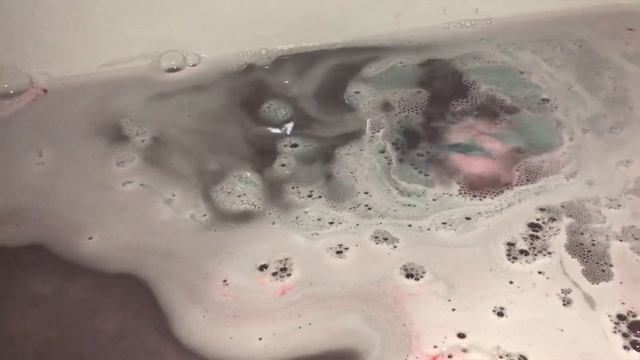 Twilight Lush Bath Bomb смотреть онлайн