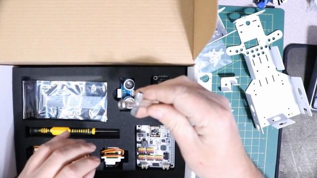 SunFounder PiCar-X Unboxing смотреть онлайн