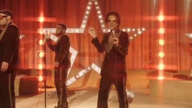 Silk Sonic's Smokin Out The Window but it's about Chuck E. Cheese смотреть онлайн