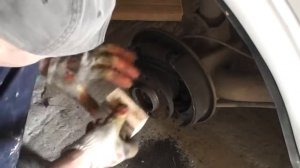 Замена задних тормозных колодок.ваз 2109