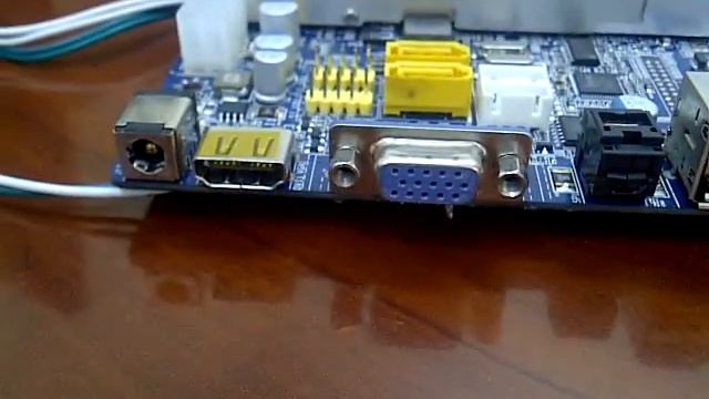 מחשב AIO לעמדת קיוסק עם מעבד D525 смотреть онлайн
