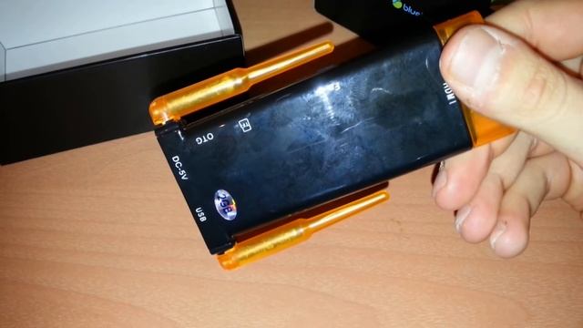 Part 1: Unboxing of the Bluetimes BT919 Quad Core RK3188 Android 4.2 TV box смотреть онлайн