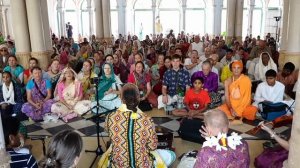 2024.10.21 храм Гвалиор 02 Мадхава прабху киртан