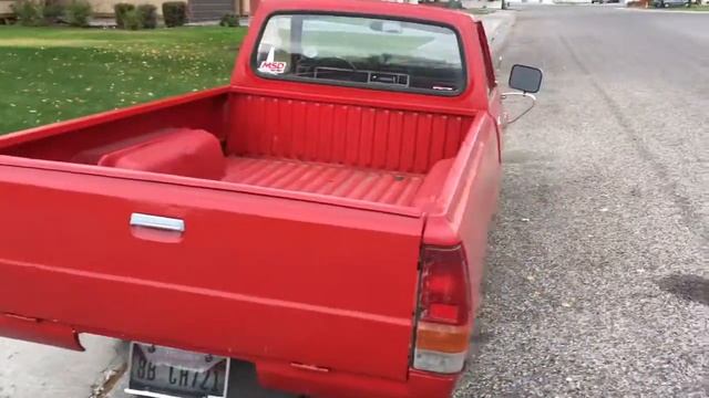 1982 Dodge D-50 смотреть онлайн