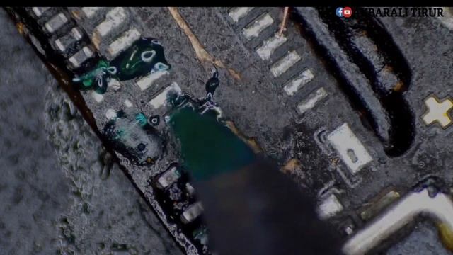 IPHONE X CUSTOMER TRIED TO CHANGE DISPLAY AND DAMAGED CONNECTOR смотреть онлайн