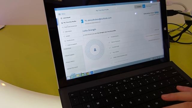 True Key by Intel Security feature demonstration смотреть онлайн
