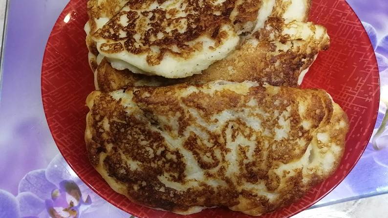 Быстрые пирожки с печенью на сковороде