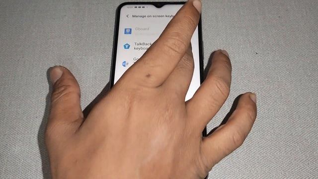 Vivo Y11 on screen keyboard, Vivo Y11 me on screen keyboard set kaise kare смотреть онлайн