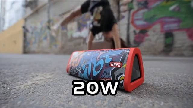 Mifa A10+ Portable Bluetooth 360° com Som Estéreo 20W à prova d'água IPX7. смотреть онлайн