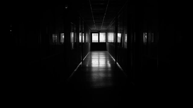 Night Terrors | 18 True Scary Stories смотреть онлайн