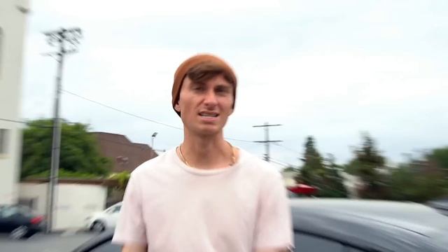 Guys Who Put Their Instagram Handle on Their Car смотреть онлайн