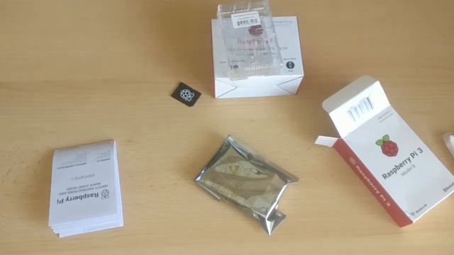 Raspberry Pi 3 Model B - Unboxing and Use смотреть онлайн