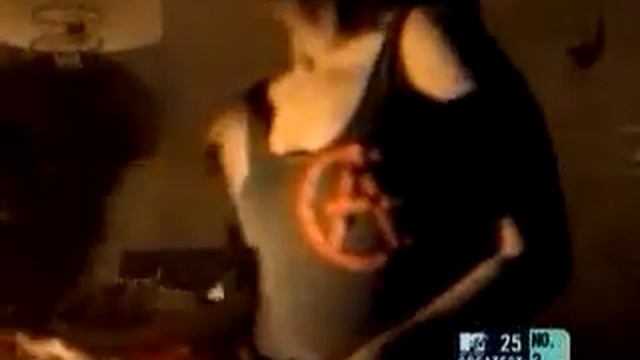 Nirvana - Smells Like Teen Spirit - Music Video.mpg.ipod.mp4 смотреть онлайн