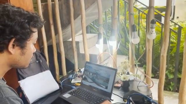 Simulasi tesla Scada runtime dengan menggunakan beban lampu смотреть онлайн
