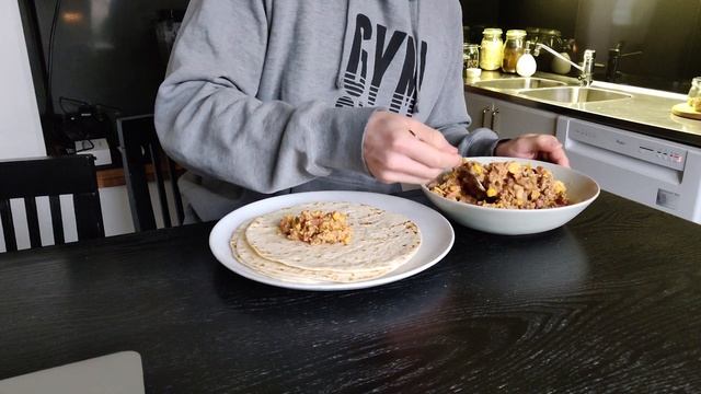 How Often Should You Eat To Build Muscle? смотреть онлайн