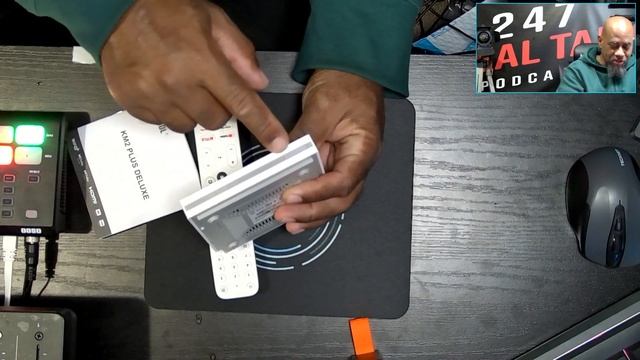 "MECOOL KM2 Plus Deluxe Edition Unboxed: Your Ultimate Entertainment Upgrade! смотреть онлайн
