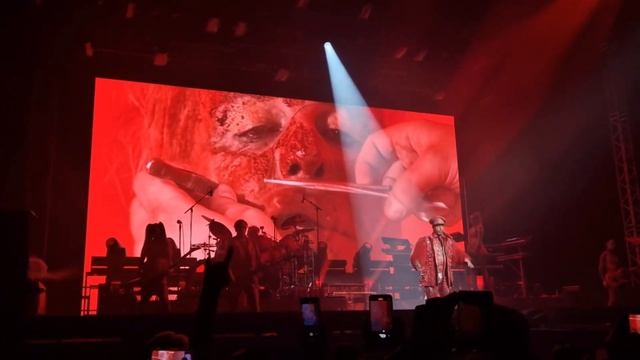 TILL LINDEMANN - ZUNGE LIVE (TOUR 2023) смотреть онлайн