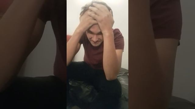 FASTEST TIME TO EAT AN APPLE WORLD RECORD (33.61 seconds) смотреть онлайн