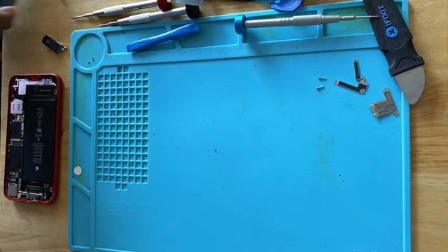 iPhone XR screen and Taptic Engine repaired смотреть онлайн