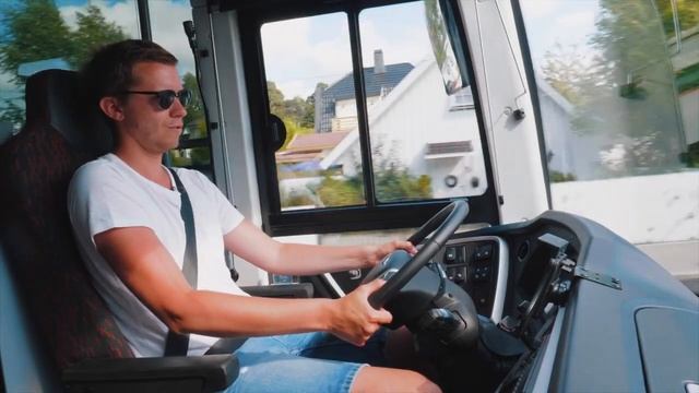 Norway's First ELECTRIC TOURBUS - YUTONG ICe12