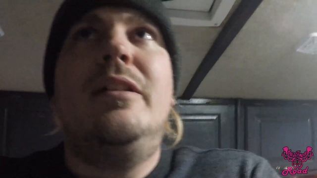 5 tips on keeping warm in a RV смотреть онлайн