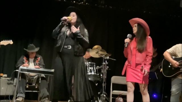 Olivia + Asunta - Fleetwood Mac 