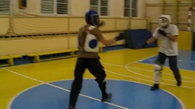 Knifefighting combat bare-handed VS knife