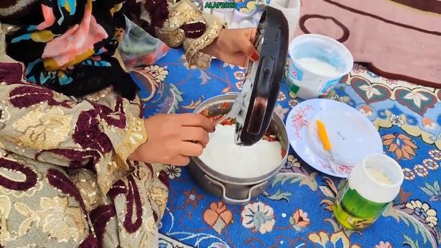 Azam effort to take care of Shahab's family in the absence of Jesus смотреть онлайн
