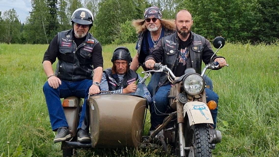 Крутой байкер 18+ смотреть онлайн