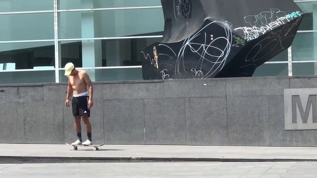 MACBA - Barcelona 1.0 смотреть онлайн