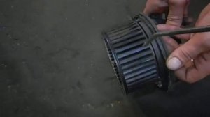 VW-TIGUAN-КАК СНЯТЬ МОТОРЧИК ПЕЧКИ И ЕЩЕ...