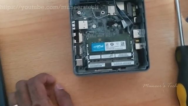 Intel NUC Mini PC Assembling and Dissembling | Intel NUC Mini PC Unboxing | Muneers Tech смотреть онлайн