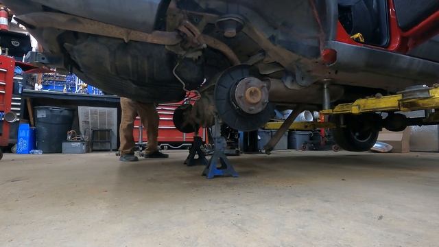 Step by Step Video of Changing a 99-04 Jeep Grand Cherokee Rear End. смотреть онлайн